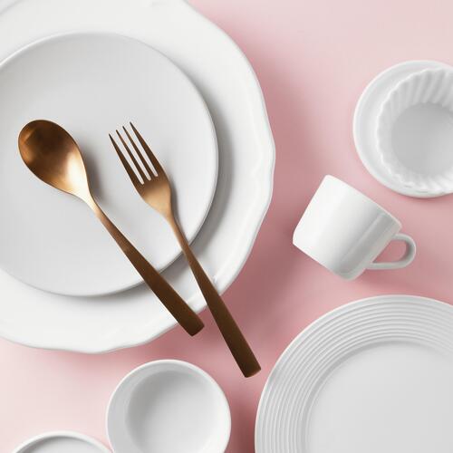 Crockery & Dishes